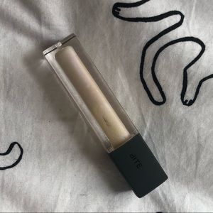 Bite Beauty Lipgloss in “Opal”